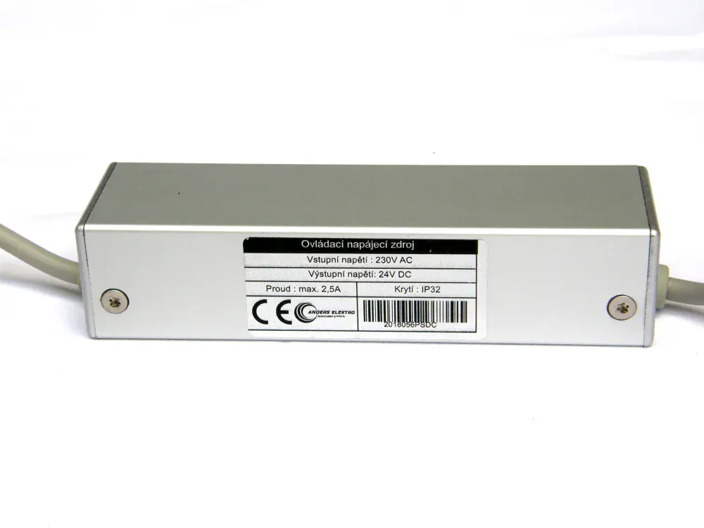 Ovládací zdroj pro motory