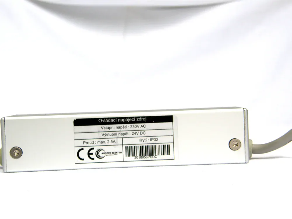 Ovládací zdroj pro motory