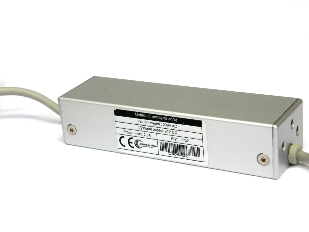 Ovládací zdroj pro motory